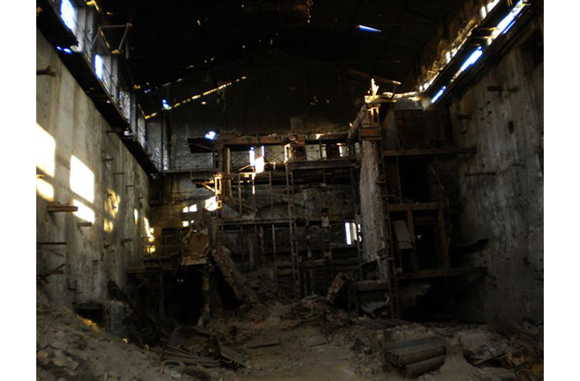 apa´11, Private Memorial, former powerstation Tbilisi (unauthorized set), 2011